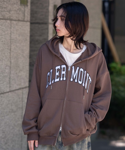 WEGO（ウィゴー）の「WEGO/【25年秋冬新作】グラフィックロゴダブルZIPパーカー（パーカー・メンズ・ブラウン/レッド/ネイビー/杢グレー/グレー系その他/ブラック・SMALL/MEDIUM/LARGE）」の4枚目の写真