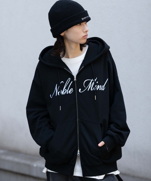 WEGO（ウィゴー）の「WEGO/【25年秋冬新作】グラフィックロゴダブルZIPパーカー（パーカー・メンズ・ブラウン/レッド/ネイビー/杢グレー/グレー系その他/ブラック・SMALL/MEDIUM/LARGE）」の2枚目の写真