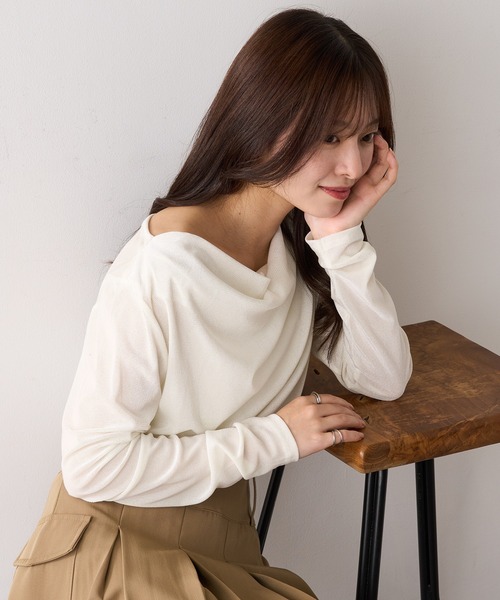 MAGASIN DE MODE Chou Chou(マガジンデモードシュシュ)の「【MAGASIN DE MODE Chou Chou】シアーベロアドレーププルオーバー DTK(Tシャツ/カットソー・レディース・ブラウン/ブラック/オフホワイト/グレー・FREE)」の11枚目の写真