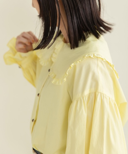 Dot＆Stripes CHILD WOMAN（ドットアンドストライプス　チャイルドウーマン）の「50コーマブロード スクエア襟ギャザーブラウス（シャツ/ブラウス・レディース・ホワイト/イエロー/ネイビー・FREE）」の7枚目の写真