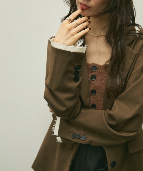 Lutim by u（ルチバイユー）の「Over shoulder jacket / オーバーショルダージャケット（テーラードジャケット・レディース・ブラック/ブラウン・FREE）」の18枚目の写真