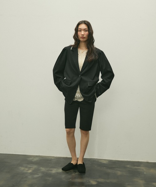 Lutim by u（ルチバイユー）の「Over shoulder jacket / オーバーショルダージャケット（テーラードジャケット・レディース・ブラック/ブラウン・FREE）」の17枚目の写真