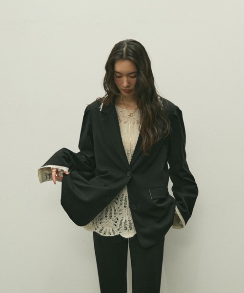 Lutim by u（ルチバイユー）の「Over shoulder jacket / オーバーショルダージャケット（テーラードジャケット・レディース・ブラック/ブラウン・FREE）」の21枚目の写真