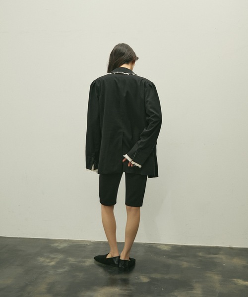 Lutim by u（ルチバイユー）の「Over shoulder jacket / オーバーショルダージャケット（テーラードジャケット・レディース・ブラック/ブラウン・FREE）」の19枚目の写真