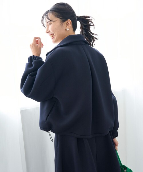 UNFILO(アンフィーロ)の「【VERY×UNFILOコラボ】BEAUTY FORM JERSEY+ ZIPブルゾン(ブルゾン・レディース・ブラック系/ベージュ系/ダークブラウン系/ネイビー系・SMALL/MEDIUM/LARGE)」の6枚目の写真