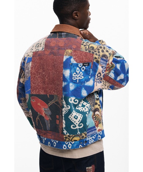 Desigual(デシグアル)の「パッチワークファブリックジャケット ユニセックス(その他アウター・メンズ・ホワイト・S/M/L/XL)」の5枚目の写真
