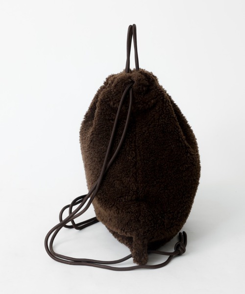 MASTER&Co（マスターアンドコー）の「【MASTER & COマスターアンドコー】2WAYボアナップザック/バッグ/ナップサック/ボア【WEB限定】（バックパック/リュック・レディース・ベージュ/ダークブラウン・フリー）」の6枚目の写真