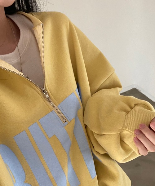 LAFFMO（ラフモ）の「ハーフジップビッグロゴスウェット（スウェット・レディース・グレー/イエロー/ブルー・F）」の7枚目の写真