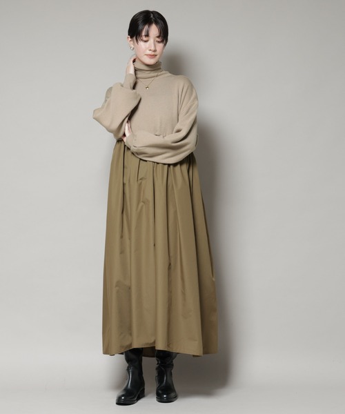 NANO universe（ナノユニバース）の「異素材コンビドッキングタートルワンピース（ワンピース・レディース・ブラック/ベージュ/ネイビー・FREE）」の13枚目の写真