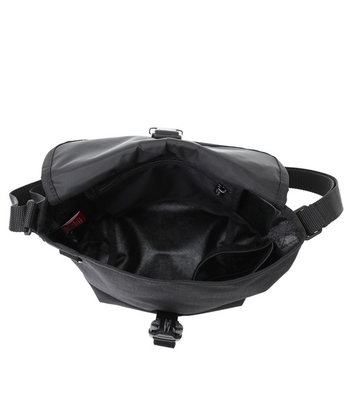 Manhattan Portage（マンハッタンポーテージ）の「NYLON MESSENGER BAG (XXS) FZP NO COFFEE（メッセンジャーバッグ・メンズ・ブラック・X-SMALL）」の12枚目の写真