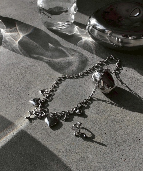 Soierie(ソワリー)の「イノセント ハート ネックレス / Innocent heart necklace(ネックレス・レディース・シルバー系・FREE)」の8枚目の写真