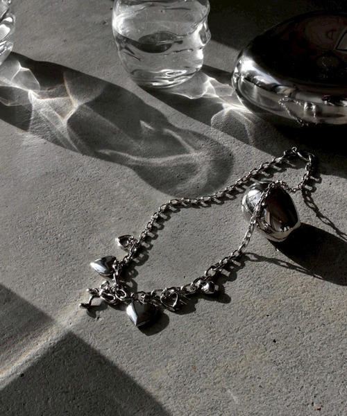 Soierie(ソワリー)の「イノセント ハート ネックレス / Innocent heart necklace(ネックレス・レディース・シルバー系・FREE)」の2枚目の写真