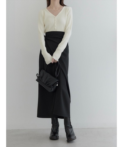 amel(エイメル)の「【RE ARRIVAL】スカラップVネックデザインニット/アイボリー(Tシャツ/カットソー・レディース・アイボリー・FREE)」の12枚目の写真