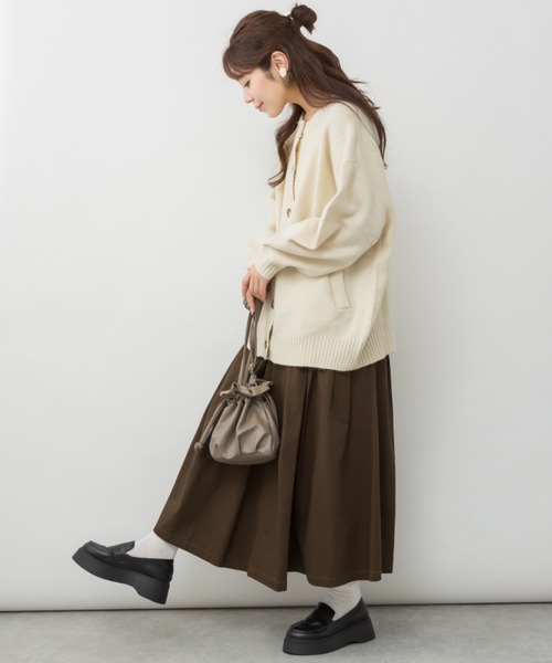 RCD(アールシーディー)の「クルーネックふわふわニットカーディガン(カーディガン/ボレロ・レディース・ライトグレー/ブラウン/アイボリー/ブラック・M-L/4L~5L/LL~3L)」の16枚目の写真