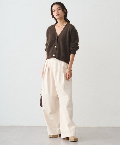 LOUNGEDRESS（ラウンジドレス）の「チノベルトタックパンツ（チノパンツ・レディース・オフホワイト/キャメル・MEDIUM/SMALL）」の3枚目の写真