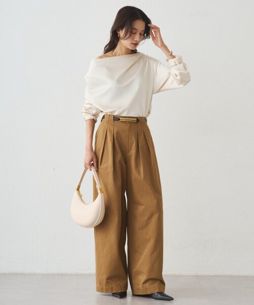 LOUNGEDRESS（ラウンジドレス）の「チノベルトタックパンツ（チノパンツ・レディース・オフホワイト/キャメル・MEDIUM/SMALL）」の21枚目の写真