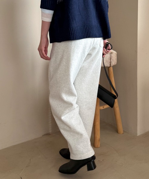 Doux archives(ドゥアルシーヴ)の「裏起毛カーブパンツ(スウェットパンツ・レディース・ブラック/グレー/オートミール・FREE)」の20枚目の写真