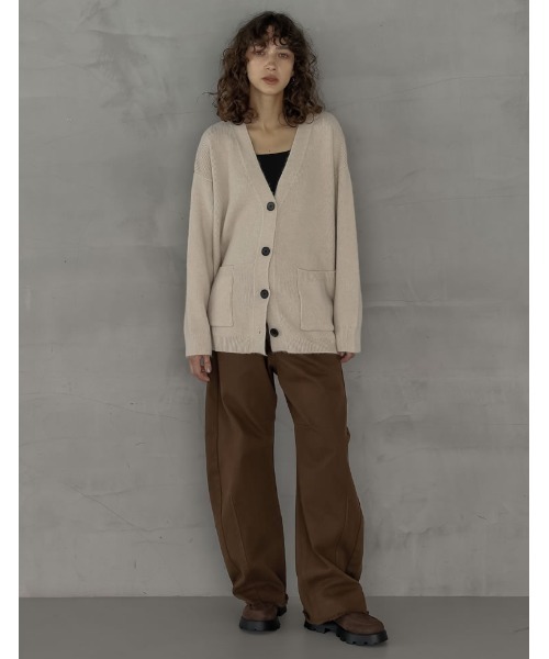 Re:EDIT（リエディ）の「[2025AW COLLECTION]もっちりニットベーシックカーディガン（カーディガン/ボレロ・レディース・レッド/ブラック/グレイッシュベージュ/グレー・FREE）」の16枚目の写真