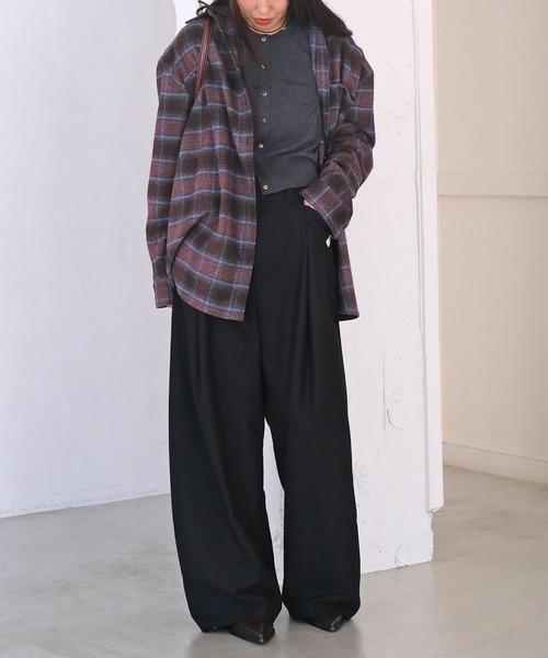 AKTE（アクテ）の「ショルダーパッドオーバーシャツジャケット（シャツ/ブラウス・レディース・ベージュ系/ブルー系/チャコールグレー・FREE）」の7枚目の写真