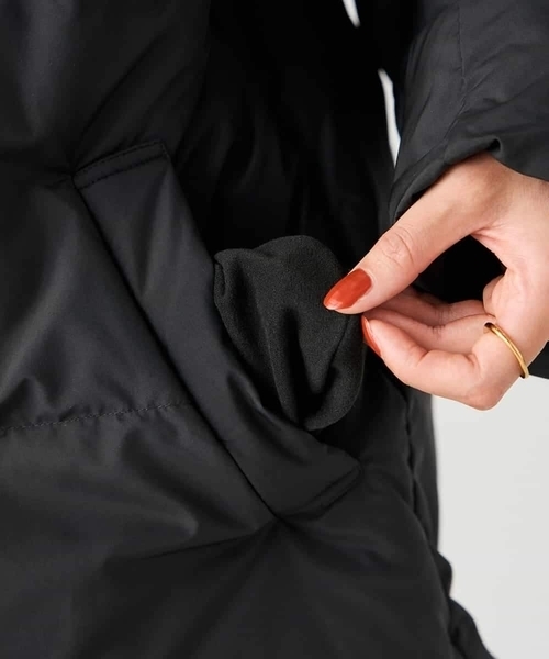 a.v.v(アーヴェヴェ)の「【2WAY】スタンドネックショートダウンジャケット(その他アウター・レディース・チャコールグレー/アイボリー/ブラック・34/36/42/38/40)」の10枚目の写真