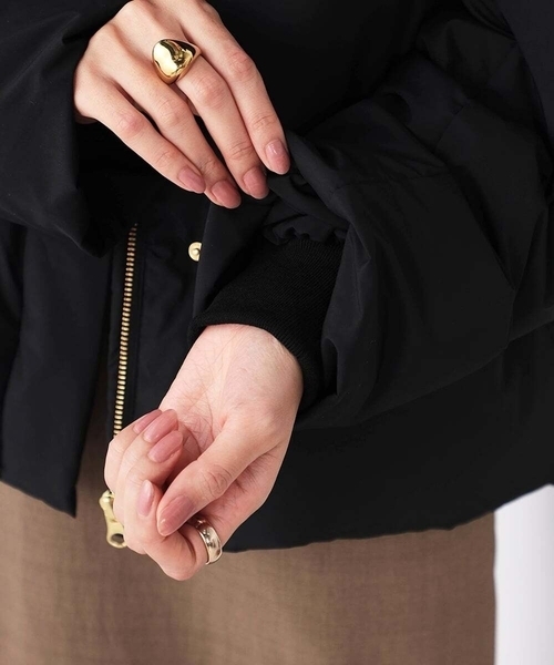 a.v.v(アーヴェヴェ)の「【2WAY】スタンドネックショートダウンジャケット(その他アウター・レディース・チャコールグレー/アイボリー/ブラック・34/36/42/38/40)」の11枚目の写真