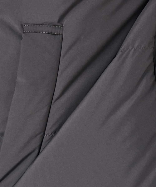 a.v.v(アーヴェヴェ)の「【2WAY】スタンドネックショートダウンジャケット(その他アウター・レディース・チャコールグレー/アイボリー/ブラック・34/36/42/38/40)」の13枚目の写真