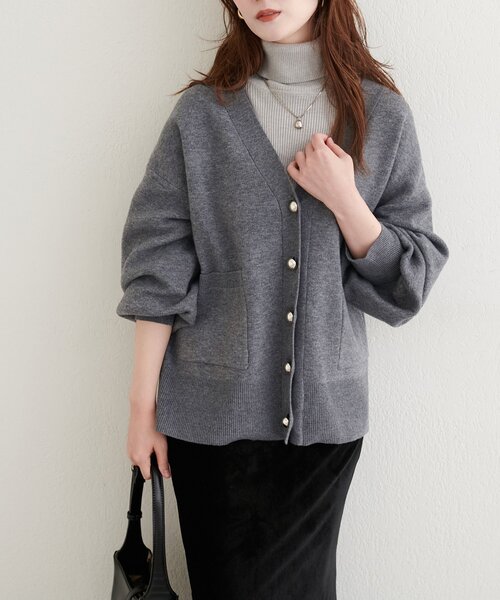 natural couture(ナチュラルクチュール)の「【WEB限定】ぷっくり金ボタンミドルカーデ(カーディガン/ボレロ・レディース・アイボリー/チャコールグレー/ブルー/ピンク/ブラウン・FREE)」の9枚目の写真