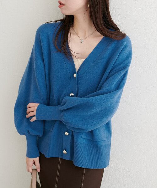 natural couture(ナチュラルクチュール)の「【WEB限定】ぷっくり金ボタンミドルカーデ(カーディガン/ボレロ・レディース・アイボリー/チャコールグレー/ブルー/ピンク/ブラウン・FREE)」の14枚目の写真