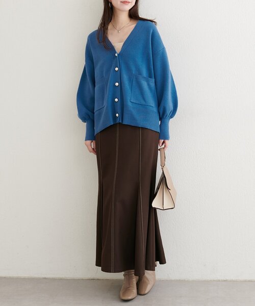 natural couture(ナチュラルクチュール)の「【WEB限定】ぷっくり金ボタンミドルカーデ(カーディガン/ボレロ・レディース・アイボリー/チャコールグレー/ブルー/ピンク/ブラウン・FREE)」の16枚目の写真