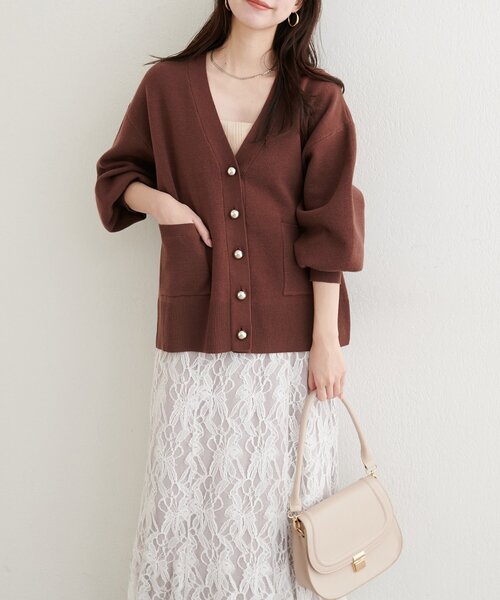 natural couture(ナチュラルクチュール)の「【WEB限定】ぷっくり金ボタンミドルカーデ(カーディガン/ボレロ・レディース・アイボリー/チャコールグレー/ブルー/ピンク/ブラウン・FREE)」の19枚目の写真