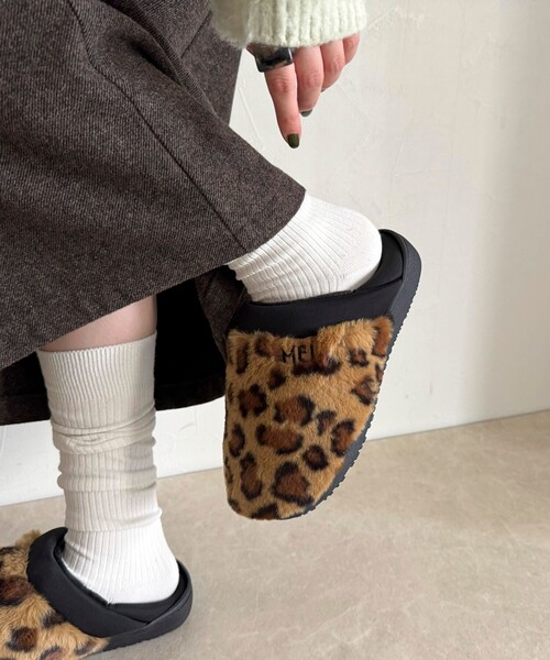 fredy emue（フレディエミュ）の「【MEI/メイ】２wayレオパードファーモックシューズ（パンプス・レディース・ベージュ系その他3・M/L）」の3枚目の写真
