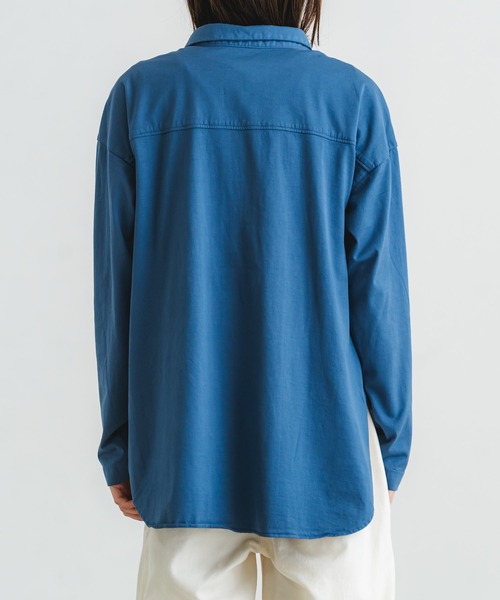 quadro(クオドロ)の「60/2スーピマ度詰め天竺台衿シャツ(Tシャツ/カットソー・レディース・チョコ/クリーム/ブルー・FREE)」の10枚目の写真