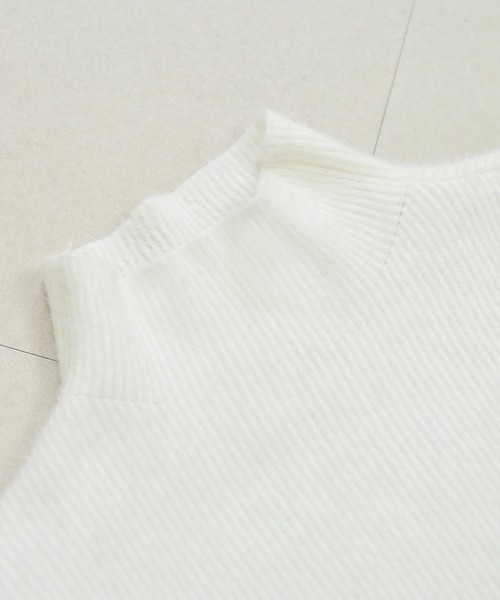 DAY CLOSET(デイ クローゼット)の「【中厚手/表裏ふわふわ】長袖ハイネックリブシャギーニットカットソー(ニット/セーター・レディース・ホワイト/グレー/アイボリー/ブラック・FREE)」の8枚目の写真