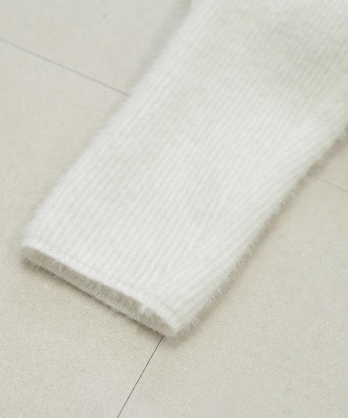 DAY CLOSET(デイ クローゼット)の「【中厚手/表裏ふわふわ】長袖ハイネックリブシャギーニットカットソー(ニット/セーター・レディース・ホワイト/グレー/アイボリー/ブラック・FREE)」の7枚目の写真