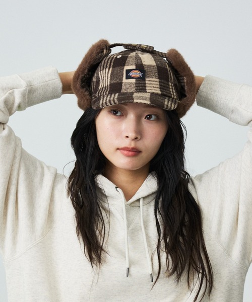 Dickies（ディッキーズ）の「【Dickies / ディッキーズ】EX FAKEFUR TRAPPER HAT/フライトキャップ/ユニセックス【WEB限定】（キャップ・メンズ・ブラウン/グリーン/レッド/ベージュ/ブラック/グレー・フリー）」の4枚目の写真