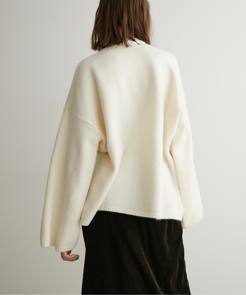 LOSCa（ロスカ）の「ベーシックオーバーサイズニットプルオーバー（ニット/セーター・レディース・ブラウン/ブラック/アイボリー/ブルーグレー・FREE）」の13枚目の写真