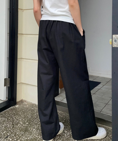 muahmuah（ムーアムーア）の「ワイドバンディングコットンパンツ[2色]（スウェットパンツ・レディース・ブラック/サンドベージュ/ライトグレー・FREE）」の7枚目の写真