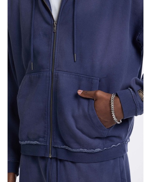 GUESS Originals Boxy Zip-Up Hoodie パーカー | GUESS(ゲス) JAPAN