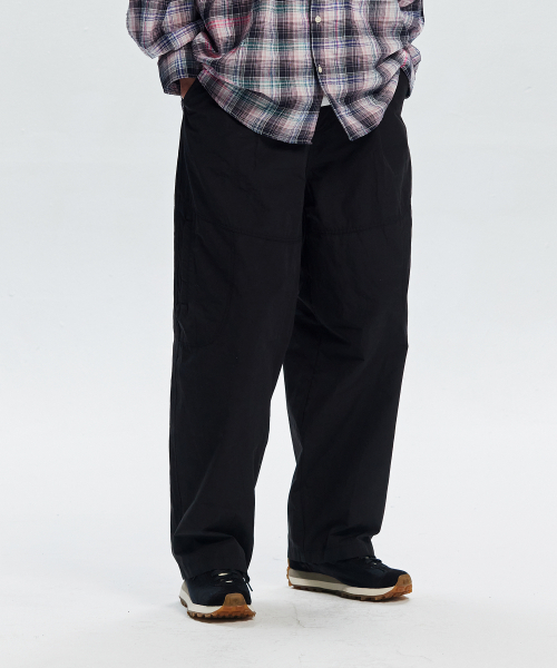 POCKET BALLOON PANTS _ BLACK