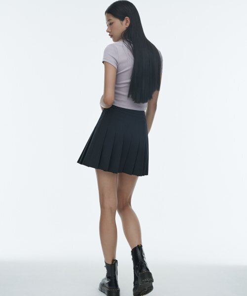 MUSINSA STANDARD WOMAN（ムシンサスタンダードウーマン）の「ウィメンズスリムクロップクルーネックTシャツ[パープルグレー]（Tシャツ/カットソー・レディース・その他・SMALL/MEDIUM/LARGE/X-LARGE/X-SMALL）」の3枚目の写真