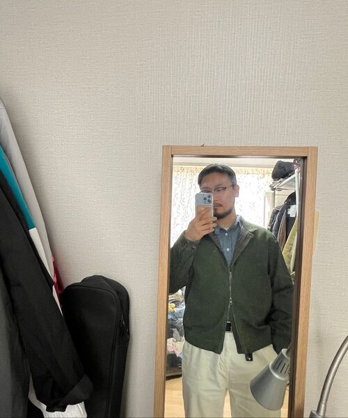 MUSINSA STANDARD（ムシンサスタンダード）の「ホワイトサテンテーパードオフィサーパンツ[クリーム]（その他パンツ・メンズ・その他・33/27/28/29/38/36/34/32/30/31/40/26）」の13枚目の写真