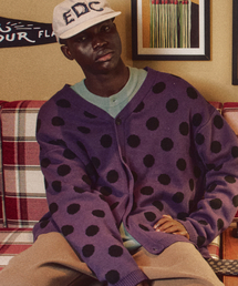 XTONZ（エクストーンズ）の「XTK160 ドットVネックニットカーディガン (パープル)（カーディガン/ボレロ）」