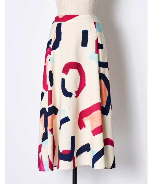 RUMCHE(ラムシェ)の「"POPPIN" Art Print Skirt / POPPINアートプリントスカート(スカート・レディース・ネイビー/オフホワイト・SMALL/MEDIUM)」の6枚目の写真
