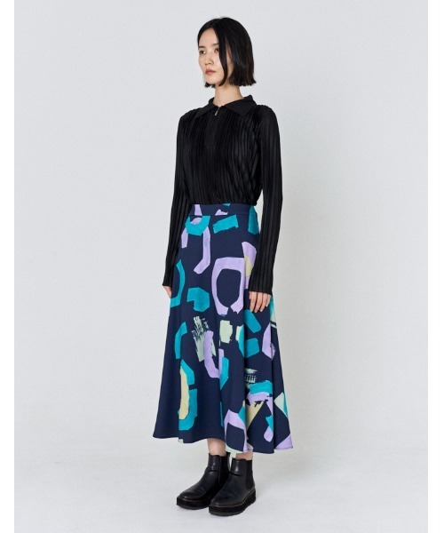 RUMCHE(ラムシェ)の「"POPPIN" Art Print Skirt / POPPINアートプリントスカート(スカート・レディース・ネイビー/オフホワイト・SMALL/MEDIUM)」の18枚目の写真