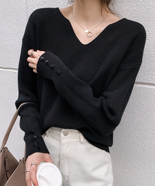 yuue' ( wear )(ユーイ)の「Vネックボタンリブニットトップス(ニット/セーター・レディース・ベージュ/ホワイト/ブラック・FREE)」の1枚目の写真