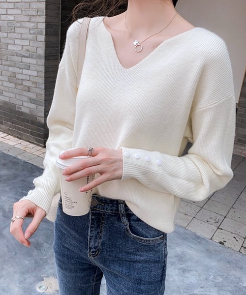 yuue' ( wear )(ユーイ)の「Vネックボタンリブニットトップス(ニット/セーター・レディース・ベージュ/ホワイト/ブラック・FREE)」の11枚目の写真