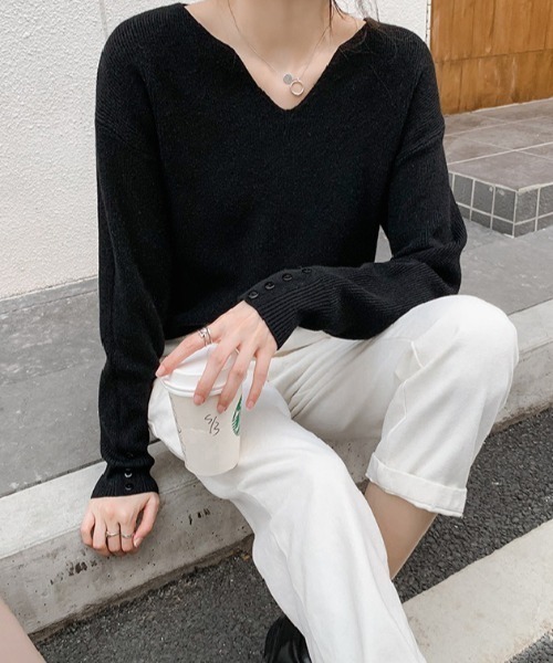 yuue' ( wear )(ユーイ)の「Vネックボタンリブニットトップス(ニット/セーター・レディース・ベージュ/ホワイト/ブラック・FREE)」の15枚目の写真