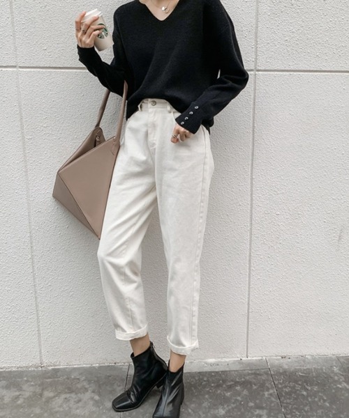 yuue' ( wear )(ユーイ)の「Vネックボタンリブニットトップス(ニット/セーター・レディース・ベージュ/ホワイト/ブラック・FREE)」の13枚目の写真