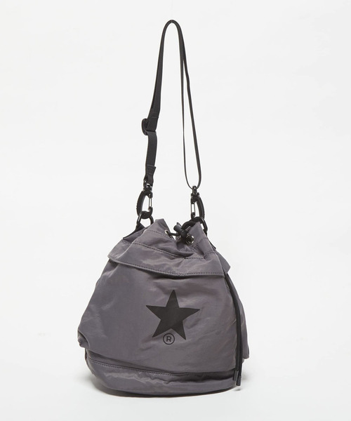 CONVERSE TOKYO（コンバーストウキョウ）の「NYLON BALLOON SHOULDER BAG（ショルダーバッグ・レディース・グレー/カーキ・FREE）」の2枚目の写真