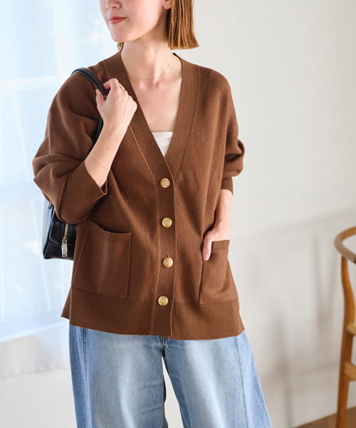 JOURNAL STANDARD relume(ジャーナルスタンダード レリューム)の「《追加2》コットンカシミヤミックスダブルニットVネックカーディガン(カーディガン/ボレロ・レディース・チャコールグレー/ブラウン/ネイビー・FREE)」の15枚目の写真